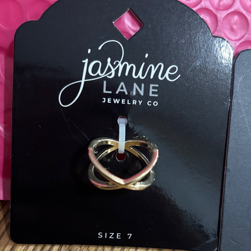 Jasmine Gold-Tone Ring and Silver Druzy Earrings Set - Picture 3 of 3